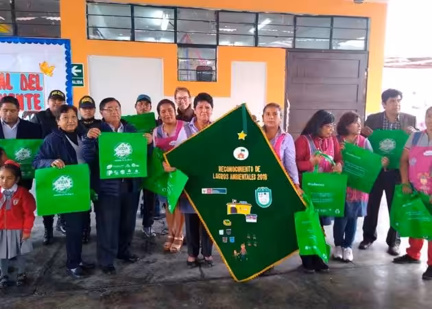 Reconocimiento a la I.E. N° 408 “Divino Niño Jesús” en las Buenas Prácticas Ambientales 2018