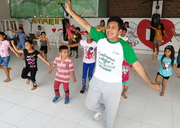 Andy Aburto – Profesor de Vacaciones Divertidas Municipales 2020